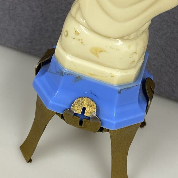 Vintage Religious Statues Virgin Mary Madonna Lot Of 4 Plastic - Read - Picture 16 of 16